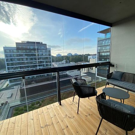 Ainoa Shopping Center Apartments - Tapiola Эспоо Экстерьер фото